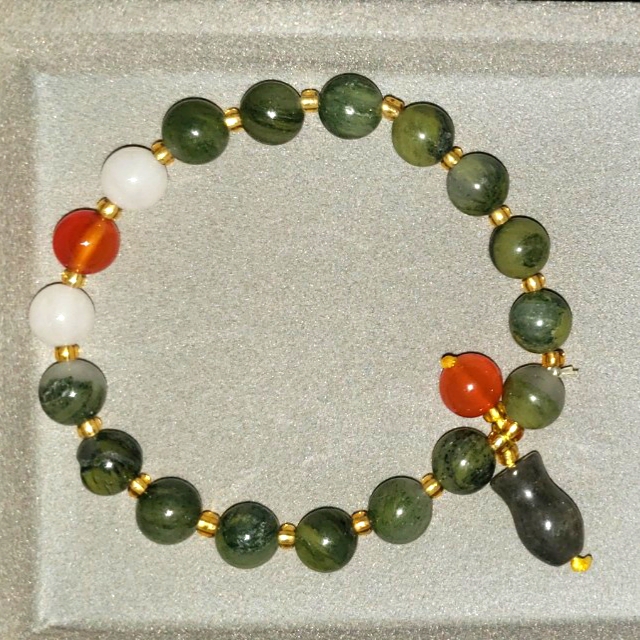 Natural Light Green Jade 8mm Beaded Bracelet 45$